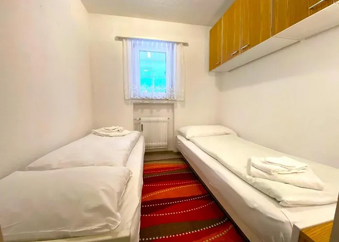 Salute 108 Apartment *